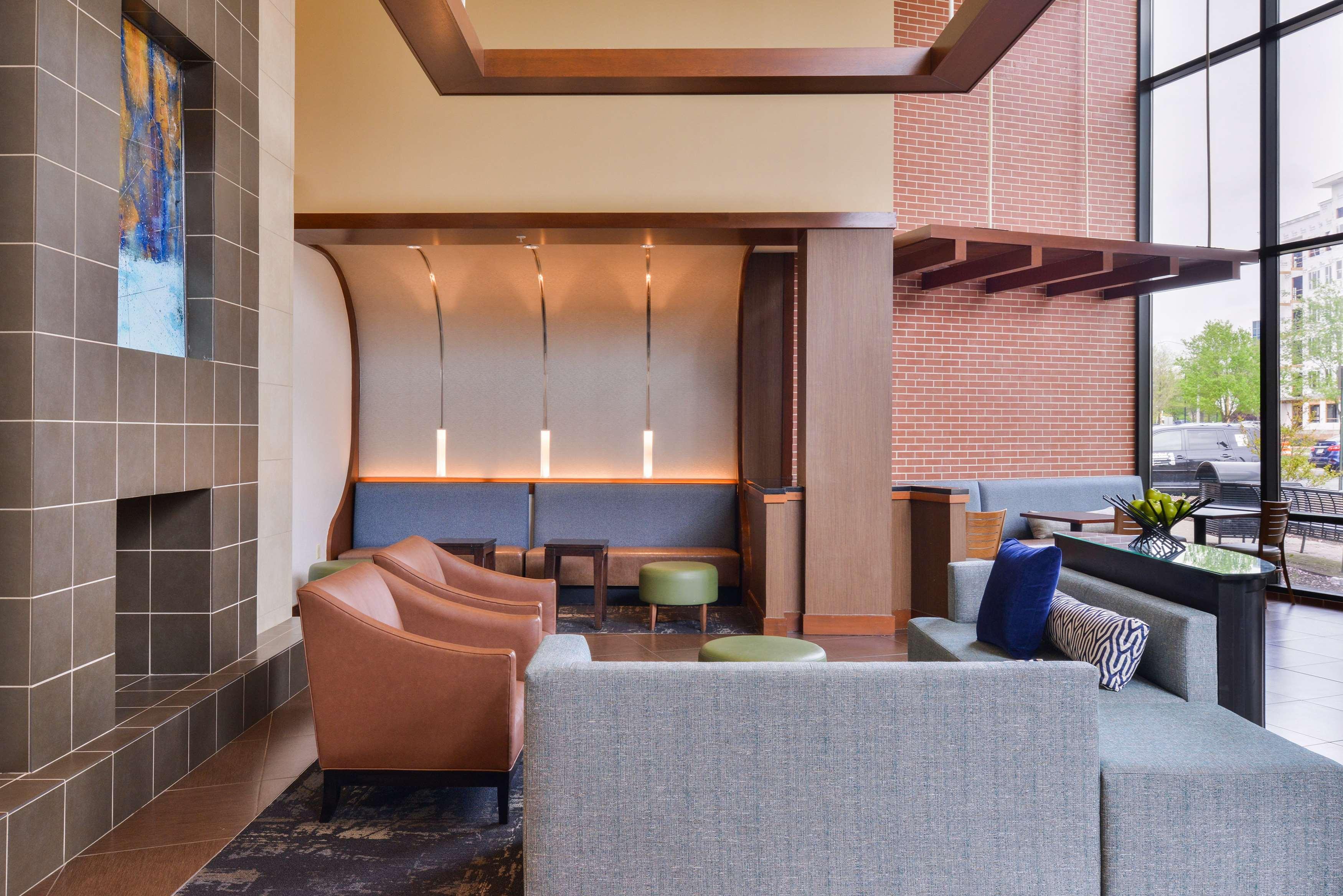 Hyatt Place Herndon Dulles Airport - East Exterior photo