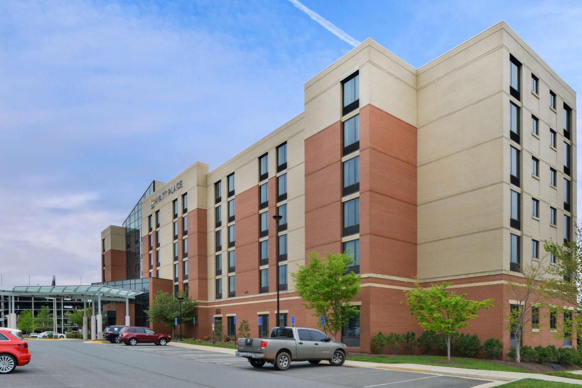 Hyatt Place Herndon Dulles Airport - East Exterior photo