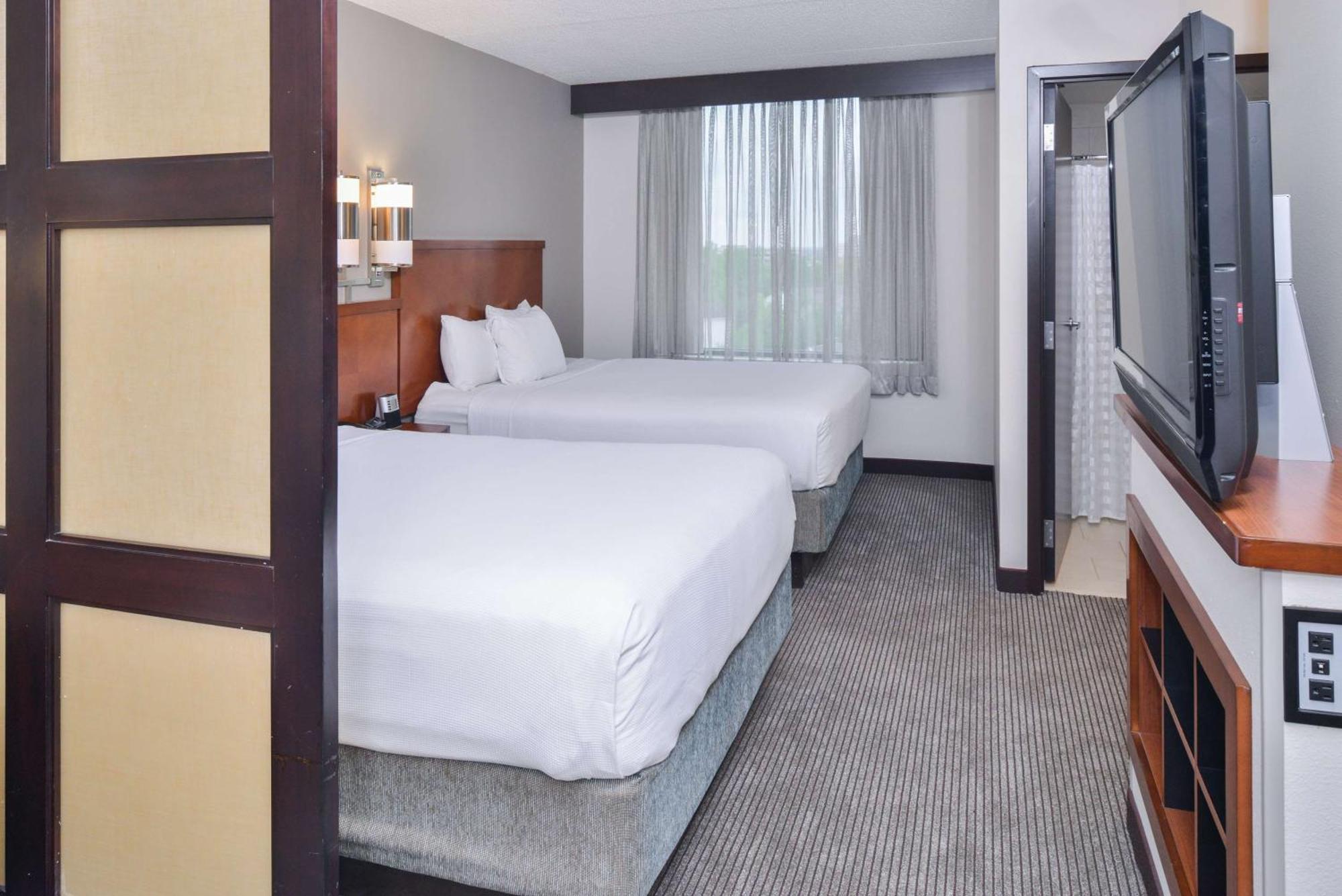 Hyatt Place Herndon Dulles Airport - East Exterior photo