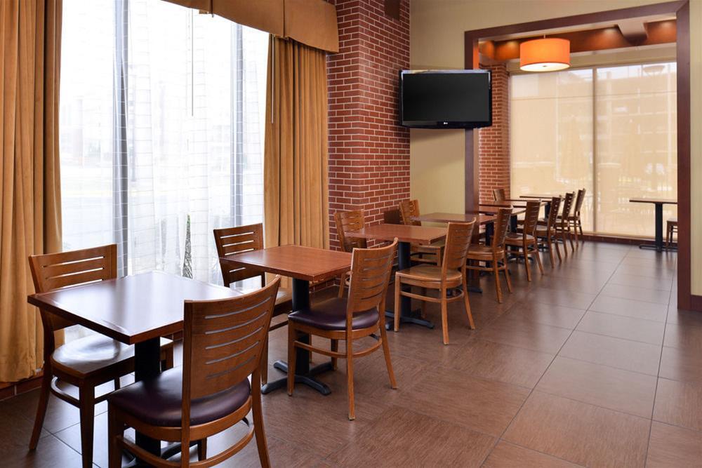 Hyatt Place Herndon Dulles Airport - East Exterior photo